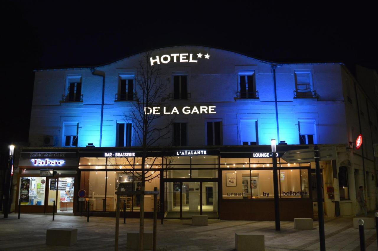 Hotel De La Gare Шатору Экстерьер фото